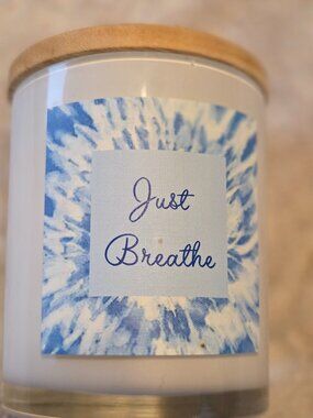 Red Leaf Home Just Breathe Midnight Citrus Candle 11 oz Wood Lid